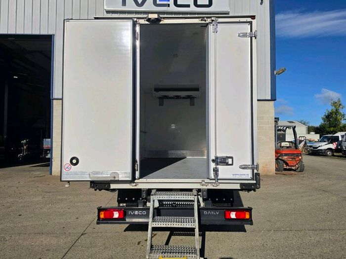 Refrigerated Iveco Daily 7.2 Ton