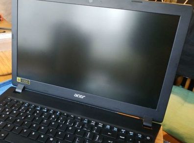 15.6" Acer Laptop 8 Gb Ram, 256 Gb Ssd