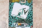 Hot Wheels Premium MTV 1984 84 Corvette Pop Culture HXD63 JHW93 Diecast Car 1:64