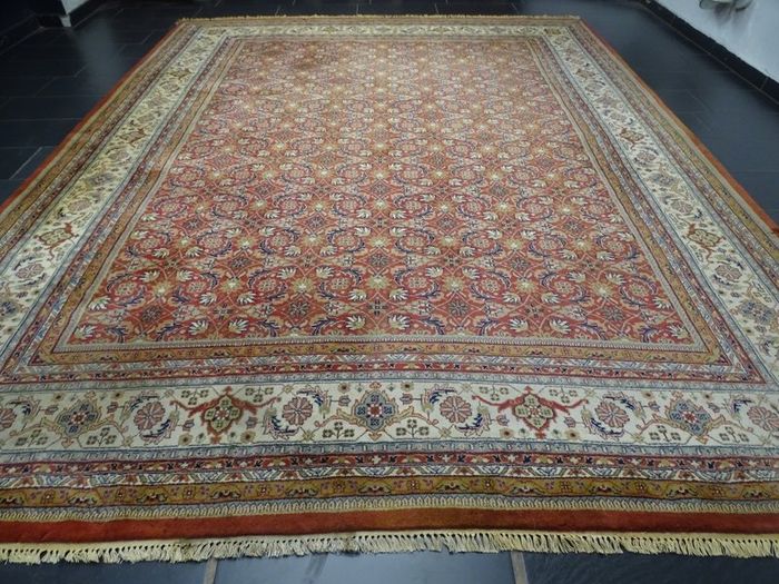 P.ersian Herati Rug 3.90 x 2.90 (H11)