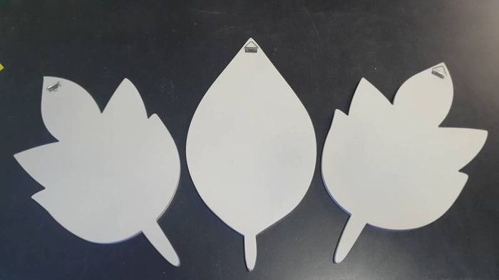Wall leaf decoration