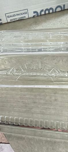 Vintage glass kraft square butter cheese dish lid glass Insert 15.00 euro.Vintage Pasabahce clear glass butter dish 24.00 euro, Fleur De Lis Cast Iron Door Stop Wedge Antique gold Black 4x3.5x7.75 Inch 34.00 euro , Vintage Englshe browne larg milk jug 18.