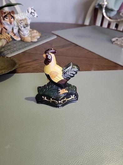 Cast iron cockerel