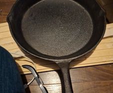 cast iron pan