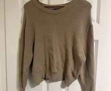 Zara Women's Beige Knit Jumper - size medium