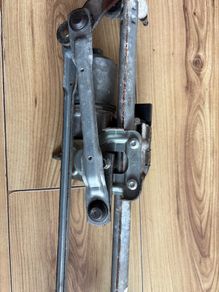 Genuine VW Scirocco Mk3 Front Windshield Wiper Motor & Linkage Assembly | 1K8955119C Bosch