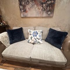 set of cushions