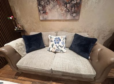 set of cushions