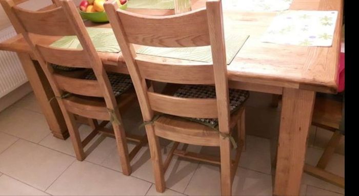 wooden dinning chair