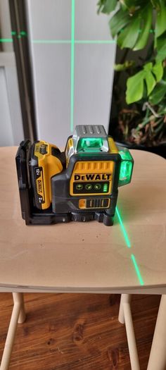 Laser level