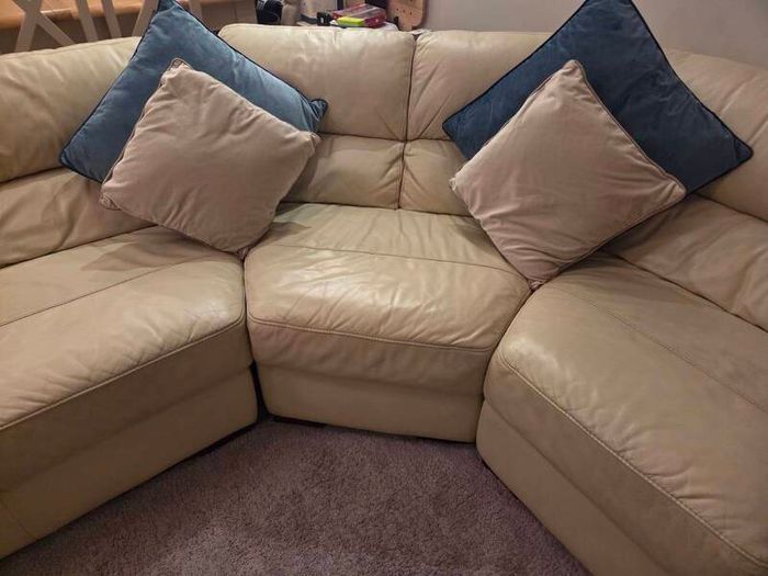 leather corner sofa