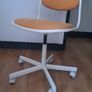 desk chair Image 2