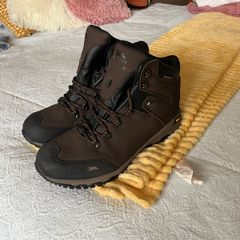 Trespass Vibram sole waterproof hiking boots size EU45
