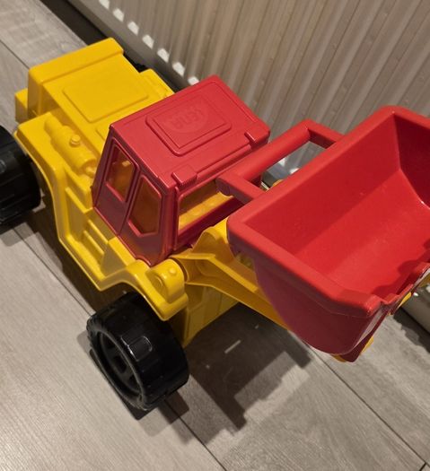 toy truck