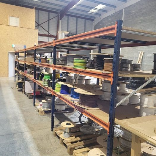 Long span shelving