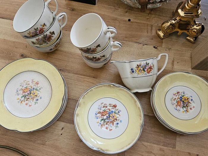 Johnson Bros Pareek China Tea Set