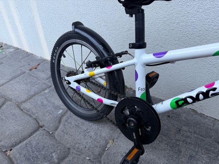 Frog bike (size 44 - age 3-6)