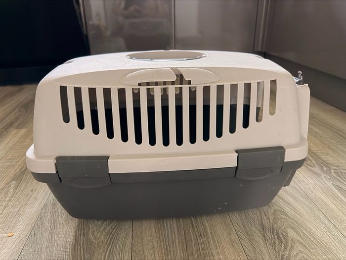 Cat Transport Crate