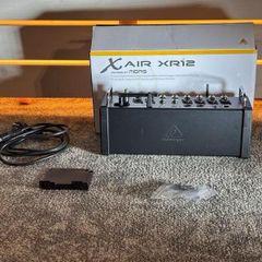 Behringer XR12