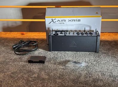 Behringer XR12