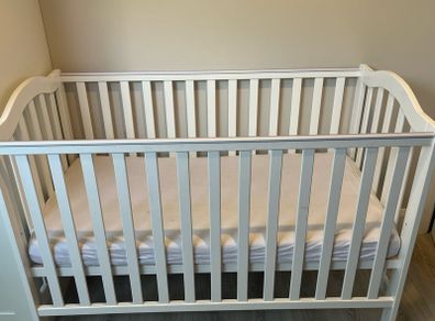 Baby elegance cot