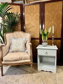 Vintage pine -painted locker