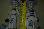 Set of 2 lady figurines
