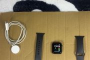 Apple Watch Series 3 (38mm, GPS, Aluminum / Space Black)
