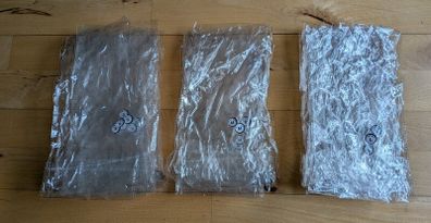 Resealable plastic pockets / bags /pouches - approx 300