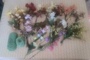Artificial flowers + 2 oasis