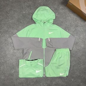 Nike Miler Vapour Green Light Iron Set