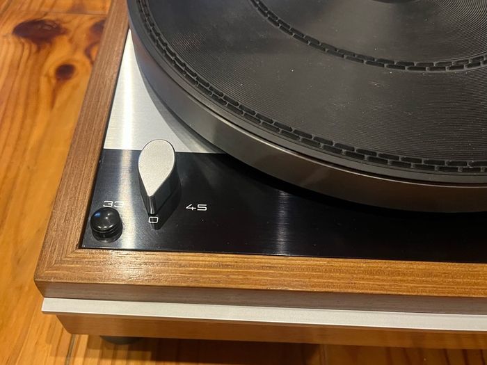 Thorens 160 Turntable