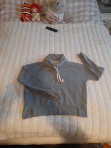 grey ugg sweater
