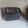 Nearly New Toaster   Lightly Used and Great Condition Image 3