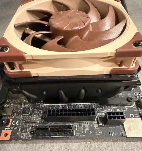 Motherboard Framework Desktop AMD Ryzen AI Max 395 | 128GB RAM | 2TB WD Black SN850X | Like New | Full Box