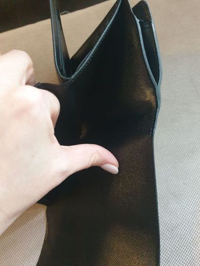 LOUIS VUITTONBlack Electric Epi Leather Joey Wallet