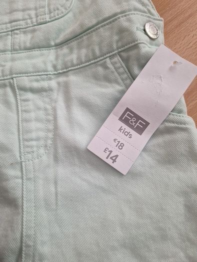 Shorts Dungree Style/Size: 5/6 and 8/9 yrs