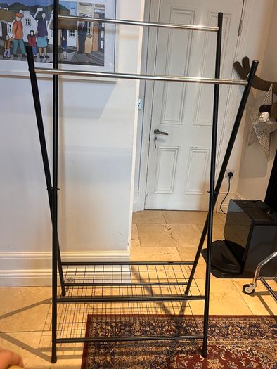 Clothes rail