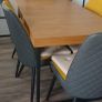 Table and chairs Image 3