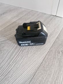 Makita battery