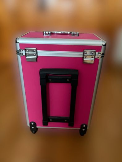 make up trolley kids