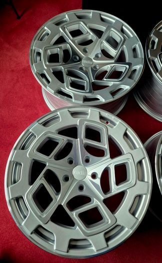 R20 5x120 Radi8 R8CM9 alloy wheels brand new