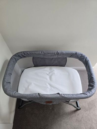 Baby Elegance Kangu foldable crib/cot and Baby Elegance mattress
