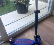 Maxi Micro scooter