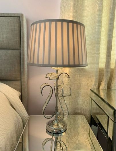 Beautiful pair of table lamp