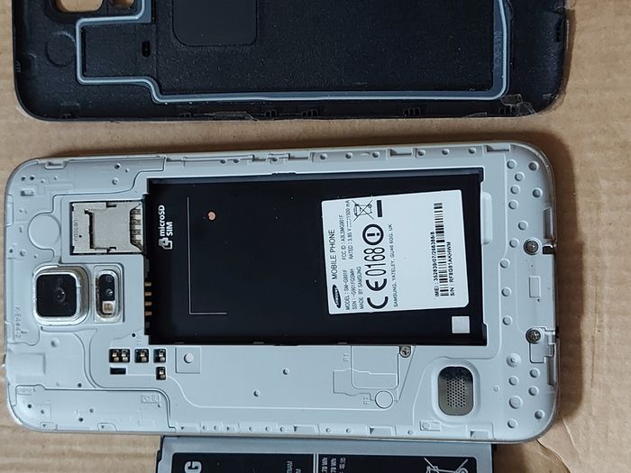 Samsung Galaxy S5, 16GB HDD, 4GB Ram,  3 network possibly, excellent cosmetic condition and working fine