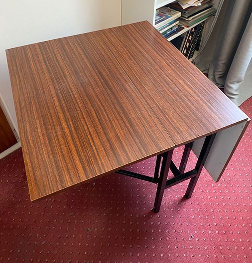 Fold out Desk