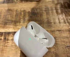 Air Pods Pro 1st Gen