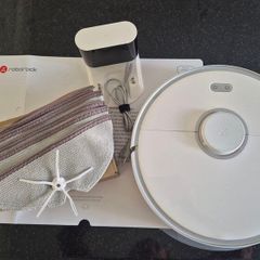 Roborock S5 Max Robot Vacuum and Mop wirh 11 Extra Accessories