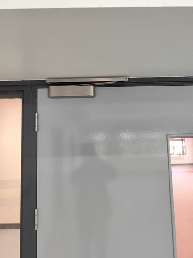 4 no fire rated overhead door closers